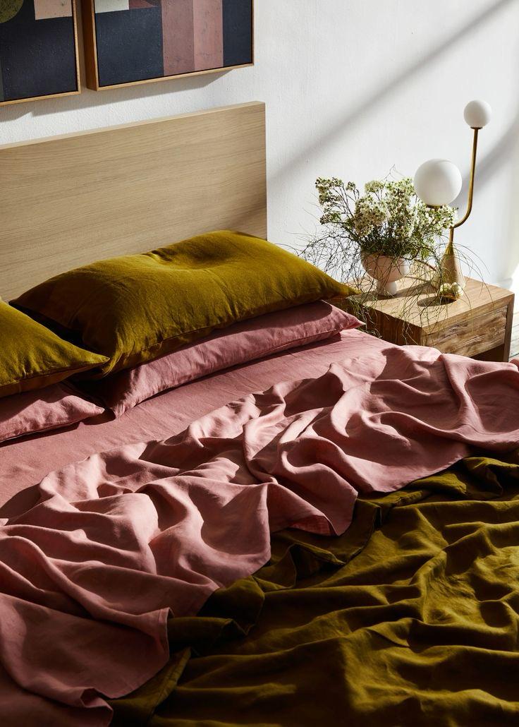 Why Belgian Linen is rare - and why we choose it anyway