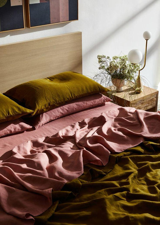 Why Belgian Linen is rare - and why we choose it anyway